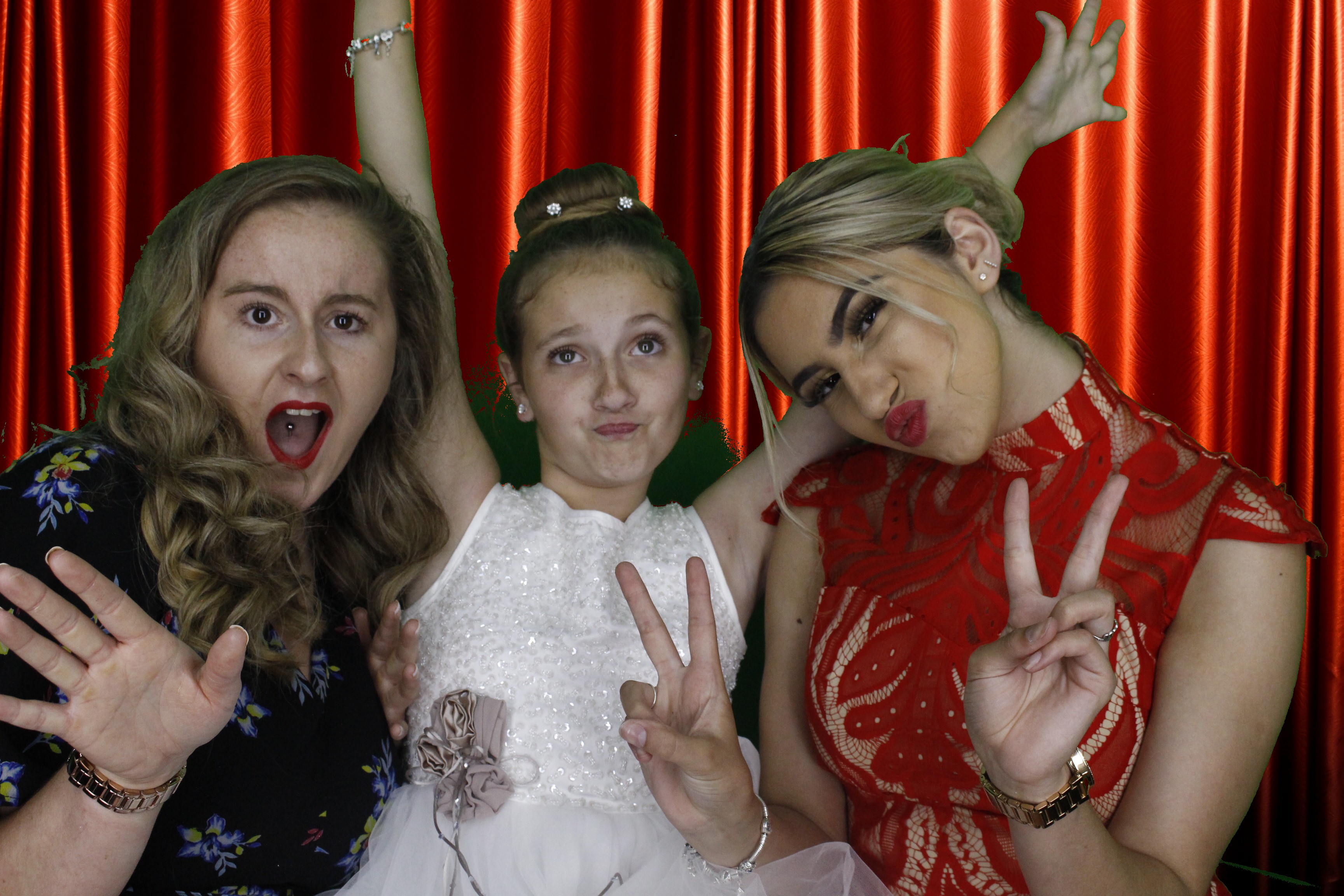 Hollie Mills | View more photos from the event at gallery.myphotoboothexperience.co.uk/u/MyPhotoBoothExperienceLtd/Hollie-Mills